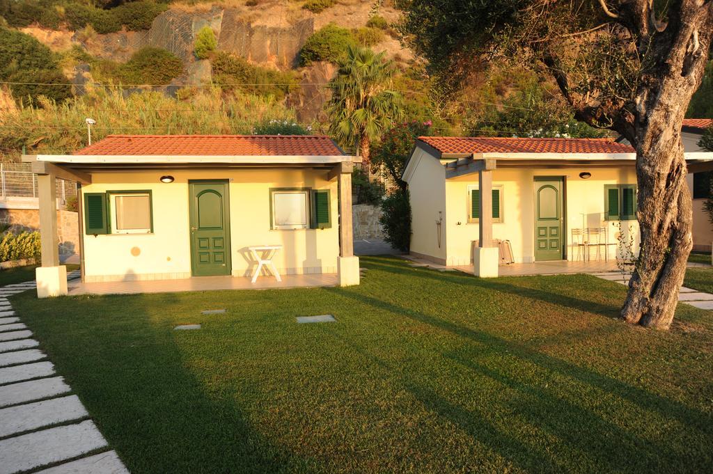 בורדיגרה Residence Baia La Ruota חדר תמונה